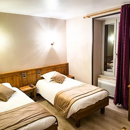 Отель Le Relais De *